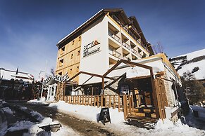 Base Camp Lodge Les 2 Alpes