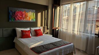 Adalı Hotel & Suites