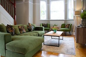 Lock Keepers Cottage - Detached House in the City