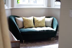 Lock Keepers Cottage - Detached House in the City