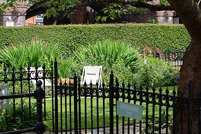 Lock Keepers Cottage - Detached House in the City