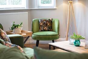 Lock Keepers Cottage - Detached House in the City