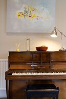 Lock Keepers Cottage - Detached House in the City