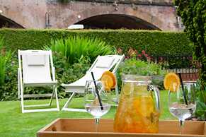 Lock Keepers Cottage - Detached House in the City