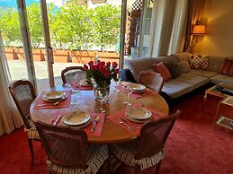 Paradise lake view Apartment