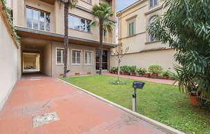 Firenze Apartment