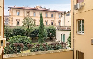 Firenze Apartment