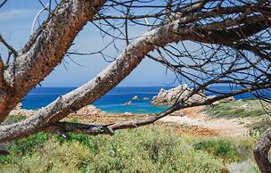 Beautiful Apartment in Trinita´d´agultu OT With 1 Bedrooms, Wifi and O