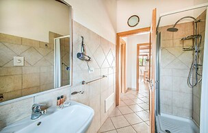 Beautiful Apartment in Trinita´d´agultu OT With 1 Bedrooms, Wifi and O