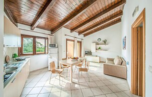 Beautiful Apartment in Trinita´d´agultu OT With 1 Bedrooms, Wifi and O