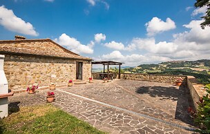 Stunning Apartment in Radicondoli With Outdoor Swimming Pool, Wifi and