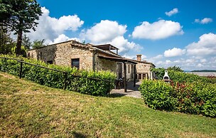 Stunning Apartment in Radicondoli With Outdoor Swimming Pool, Wifi and