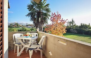 Nice Apartment in Capezzano Pianore With 3 Bedrooms and Wifi