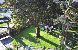 Nice Apartment in Capezzano Pianore With 3 Bedrooms and Wifi