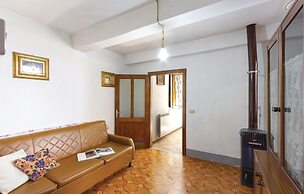 Stunning Apartment in Bagni di Lucca LU With 1 Bedrooms