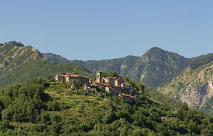 Stunning Apartment in Bagni di Lucca LU With 1 Bedrooms