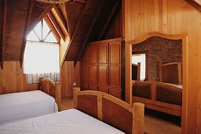 Maple Resort