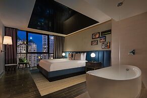 The Starling Atlanta Midtown, Curio Collection by Hilton