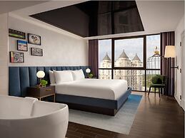 The Starling Atlanta Midtown, Curio Collection by Hilton