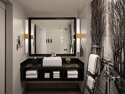 The Starling Atlanta Midtown, Curio Collection by Hilton
