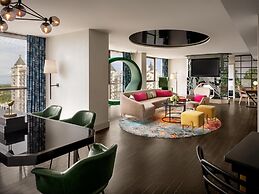 The Starling Atlanta Midtown, Curio Collection by Hilton