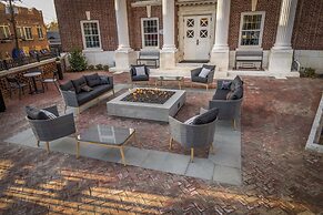 Hampton Inn & Suites Huntington Downtown