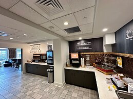 Hampton Inn & Suites Huntington Downtown