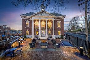 Hampton Inn & Suites Huntington Downtown