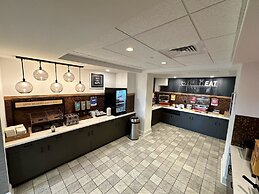 Hampton Inn & Suites Huntington Downtown