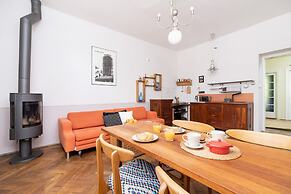 Retro Apartment Skawinska by Renters