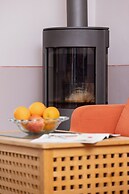 Retro Apartment Skawinska by Renters