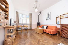 Retro Apartment Skawinska by Renters