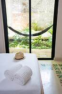 TreeHouse Boutique Hotel - Adults Only