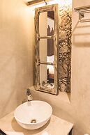 TreeHouse Boutique Hotel - Adults Only