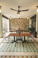 TreeHouse Boutique Hotel - Adults Only