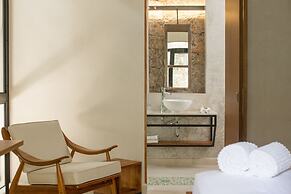 TreeHouse Boutique Hotel - Adults Only