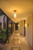 TreeHouse Boutique Hotel - Adults Only