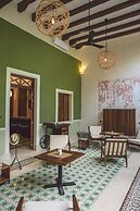 TreeHouse Boutique Hotel - Adults Only