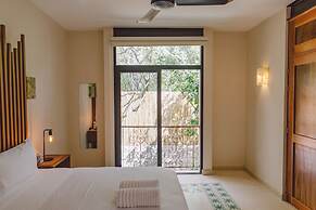 TreeHouse Boutique Hotel - Adults Only