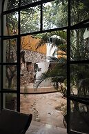 TreeHouse Boutique Hotel - Adults Only