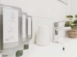 Brand New Lux 2 Bedroom Apartment