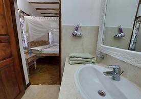 Marine Holiday House