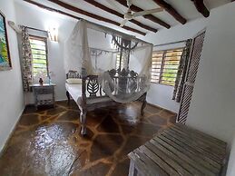 Marine Holiday House