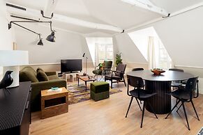 My Maison In Paris - Louvre