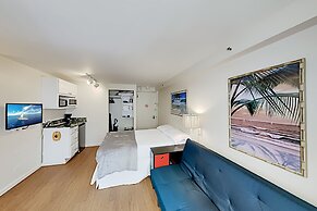 Kuhio Village 507 Condo by RedAwning