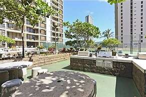 Waikiki Banyan 2111a 1 Bedroom Condo by RedAwning