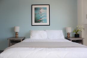 Hawaiian Monarch 2010 Condo by RedAwning