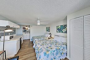 Hawaiian Monarch 2108 Condo by RedAwning