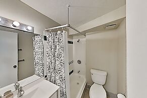 Hawaiian Monarch 916 Condo by RedAwning