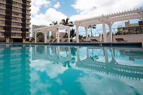 Hawaiian Monarch 916 Condo by RedAwning
